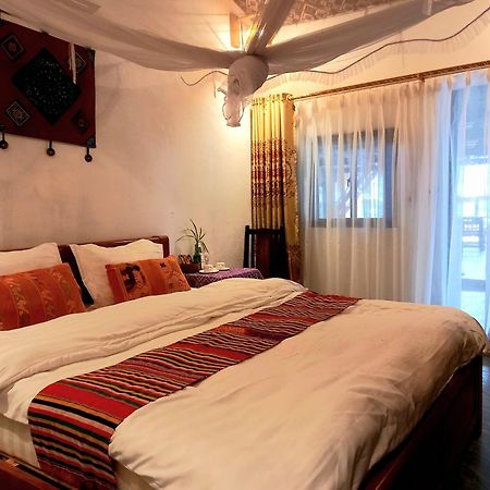 Nha Tan - Mai Chau Homestay And Tours מראה חיצוני תמונה