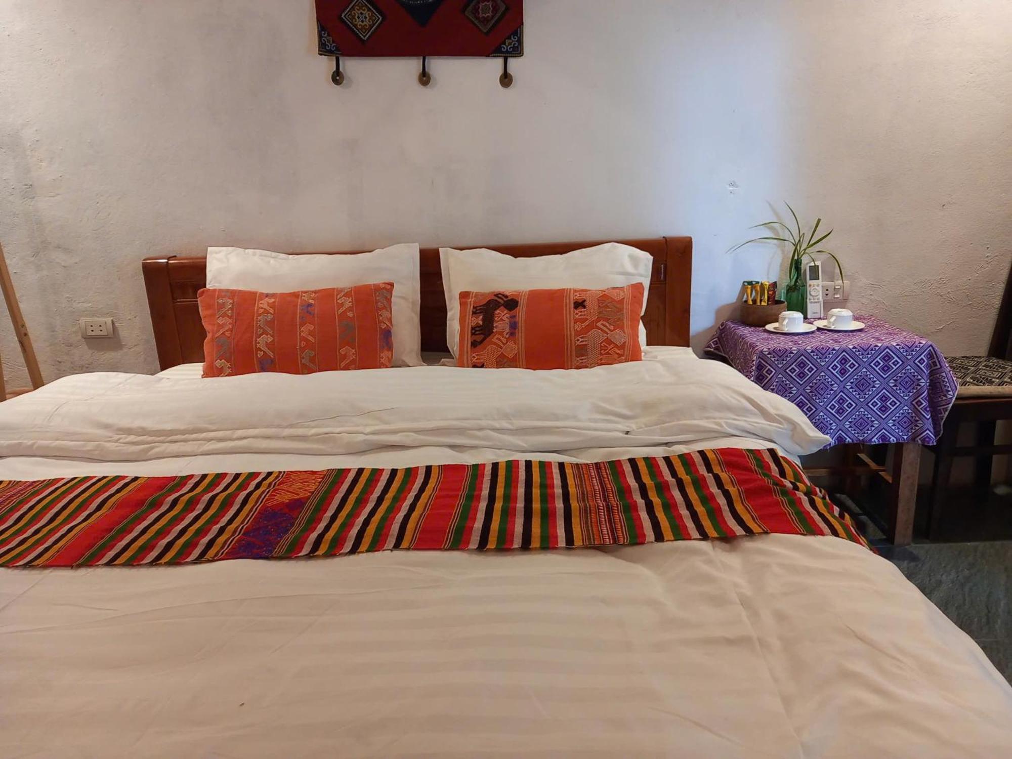 Nha Tan - Mai Chau Homestay And Tours מראה חיצוני תמונה